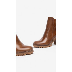 TRONCHETTI  NEROGIARDINI DONNA IN PELLE COLORE CUOIO ZIP TACCO 9CM I308981D/400